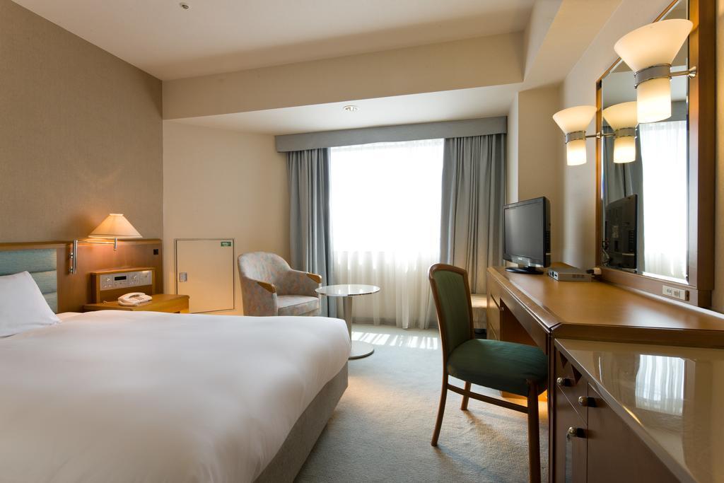 Miyako Hotel Amagasaki Bagian luar foto